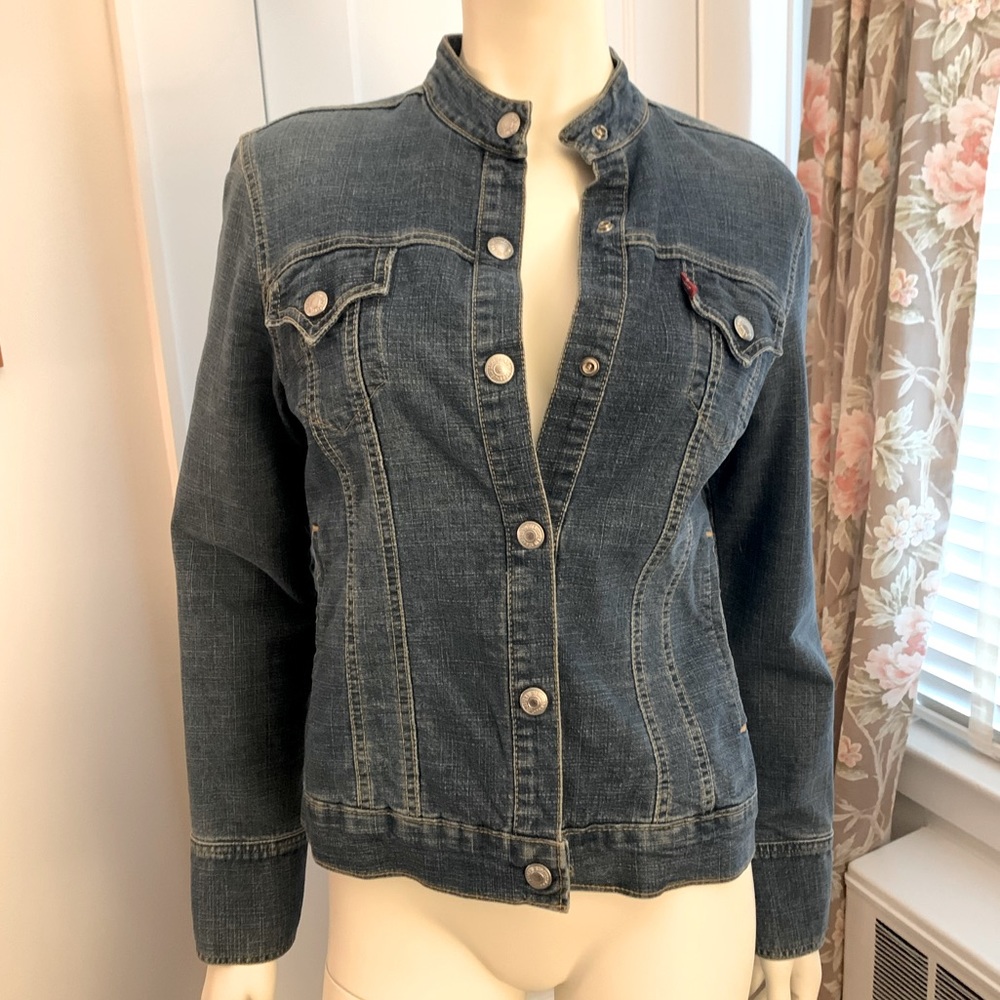 Levi’s collarless jean jacket